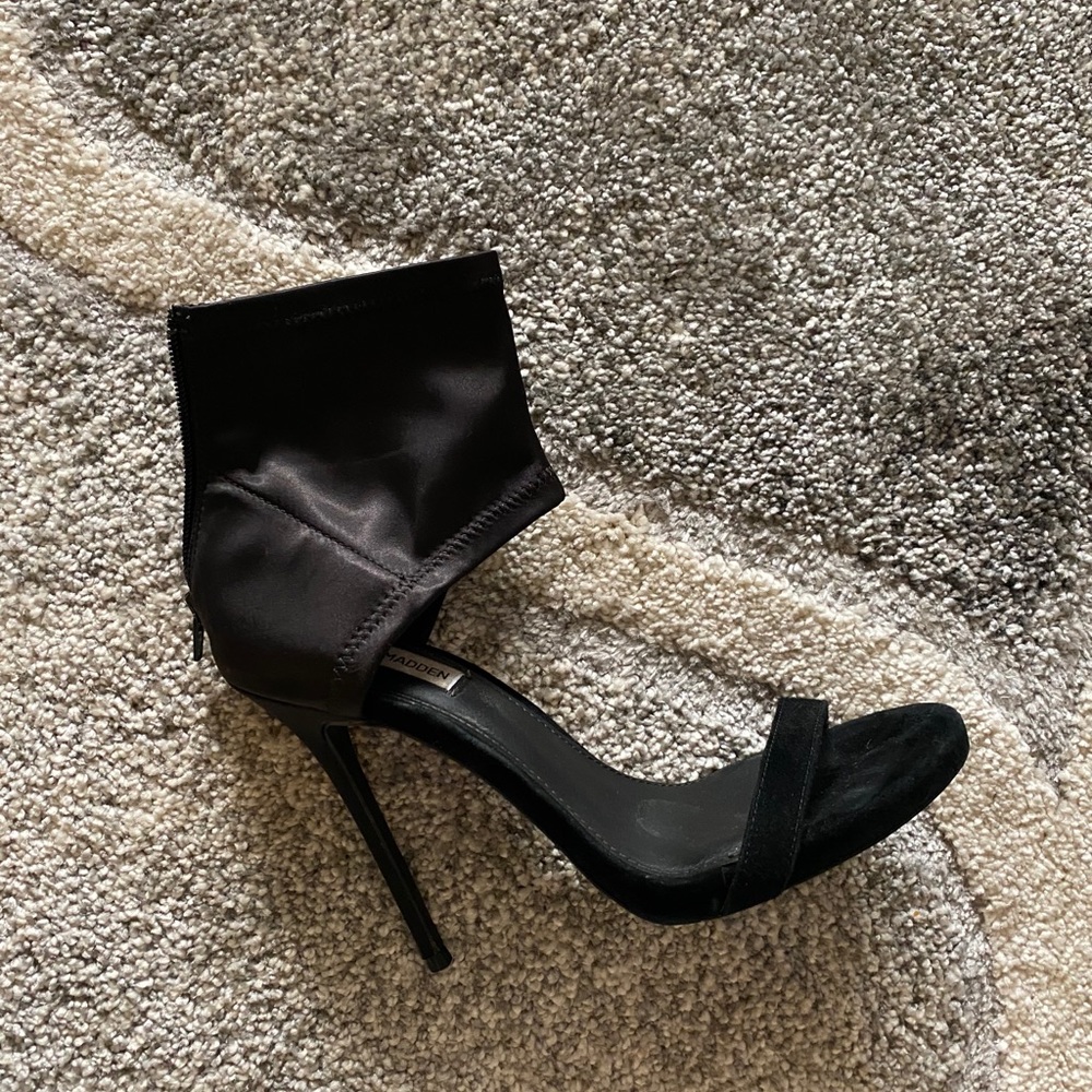 Steve Madden Black Open Toe Ankle Bootie Heels Stiletto Size 9